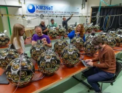 Astronom Temukan Neutrino Berenergi Tertinggi yang Pernah Terdeteksi di Laut Mediterania