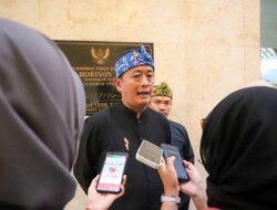Ema Sumarna, Mantan Sekda Kota Bandung Didakwa Suap Anggota DPRD