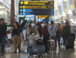 Kebijakan Diskon Tarif Pesawat untuk Mudik Lebaran 2025: Kemenhub Masih Mengkaji Besaran Potongan